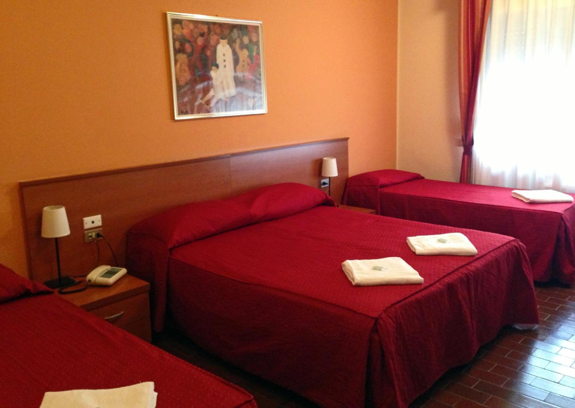 Hotel Forum Rozzano Room photo