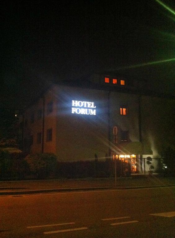 Hotel Forum Rozzano Exterior photo