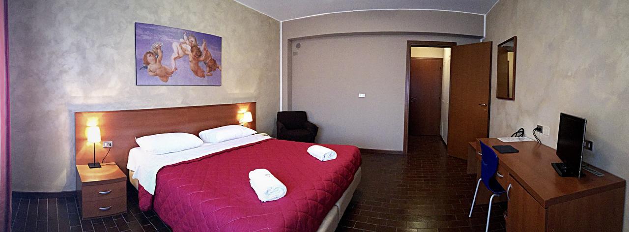 Hotel Forum Rozzano Exterior photo